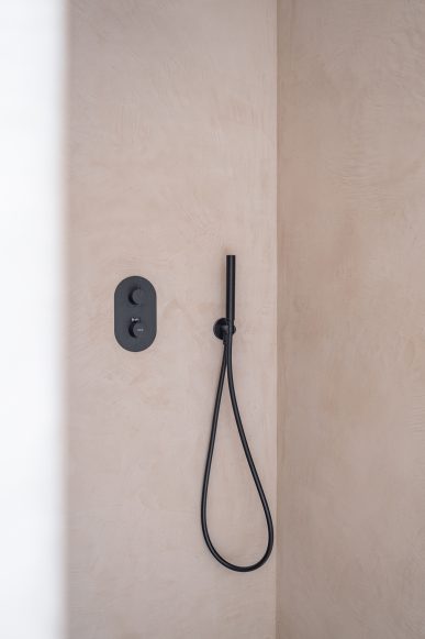 2021 - MX - BE - HomeSweetHome 04 - IN WR - APPL Floor Couture - CREA Phénix Interiors - ©NickCannaerts - TAGS bathroom shower